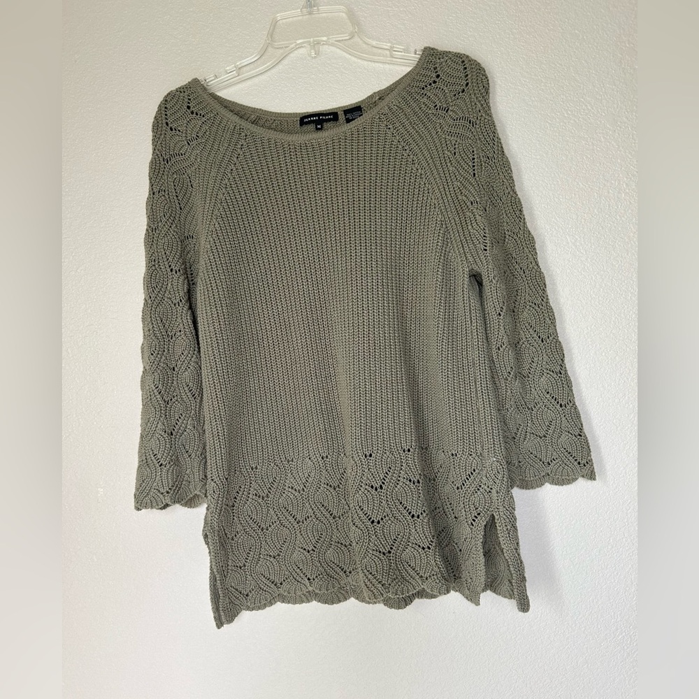 58.JEANNE PIERRE  Knit Crewneck Sweater Long Sleeve. Size: M